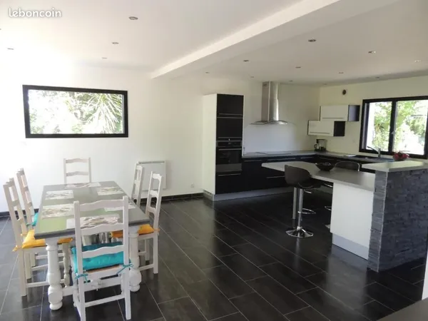 Belle Maison Familiale Contemporaine