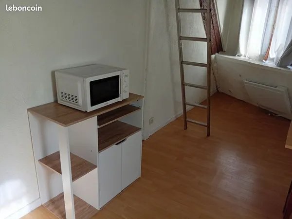 À LOUER - STUDIO MEUBLÉ DE 18 m² - STRASBOURG