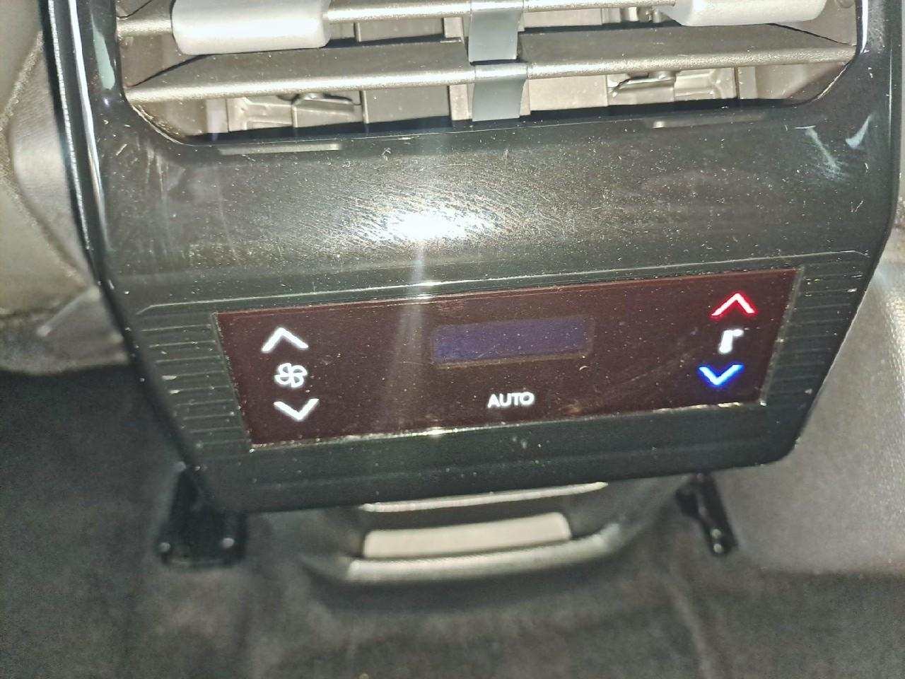 Peugeot 5008 hybrid 145 ch e-dcs6 allure — photo 20