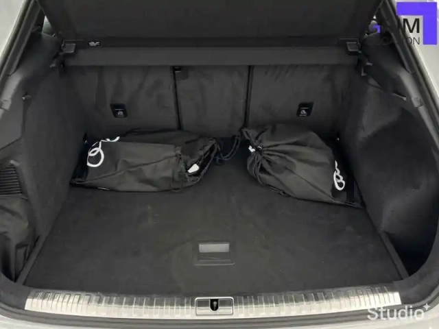 Audi Q3 45 tfsie 245 ch s tronic 6 — photo 12