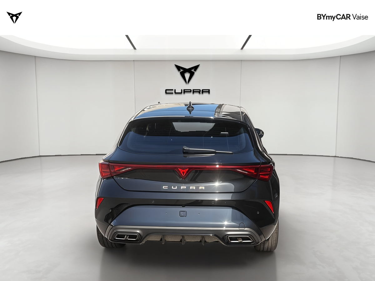 Cupra Leon 1.5 eTSI Hybrid 150 ch DSG7 — photo 4