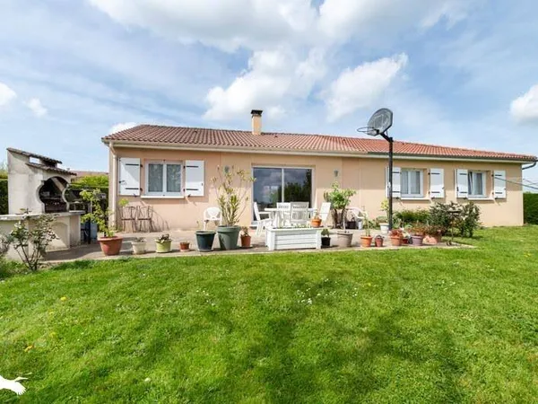 Maison de plain-pied 6 pièces 107 m²