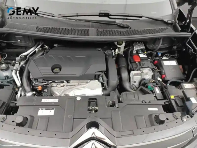 Citroën C5 Aircross hybride rechargeable 225 e-eat8 — photo 12