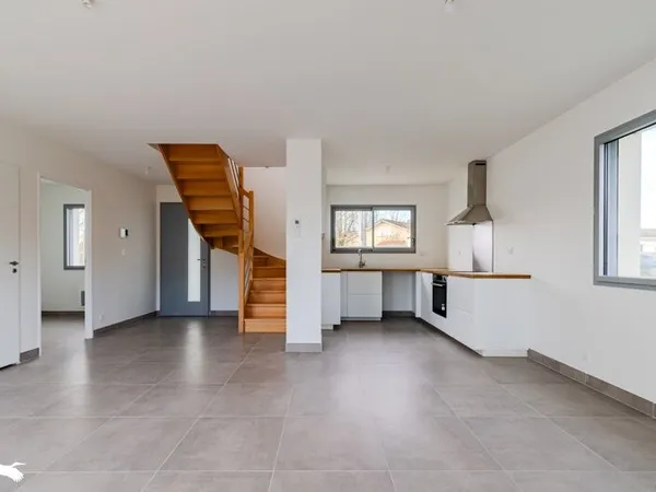 Contemporaine de 5 pièces principales