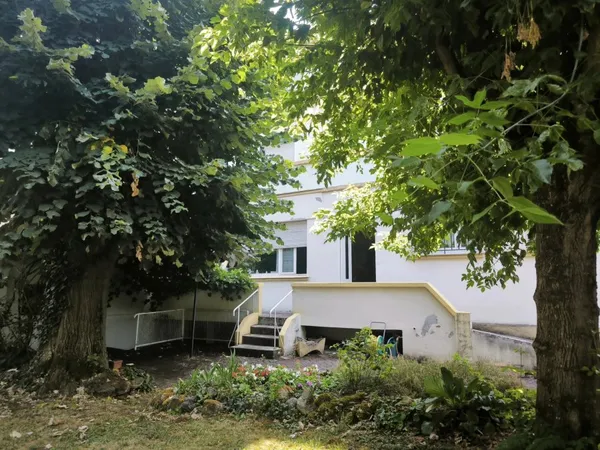 Maison 10 pièces 260 m²