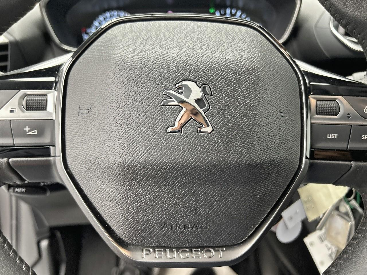 Peugeot 208 puretech 100 s&s bvm6 style — photo 23