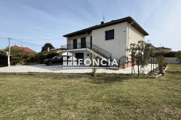 Maison 5 pièces 176 m²