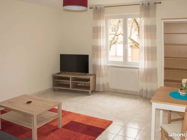 F2 meublé et entièrement équipé 53m²