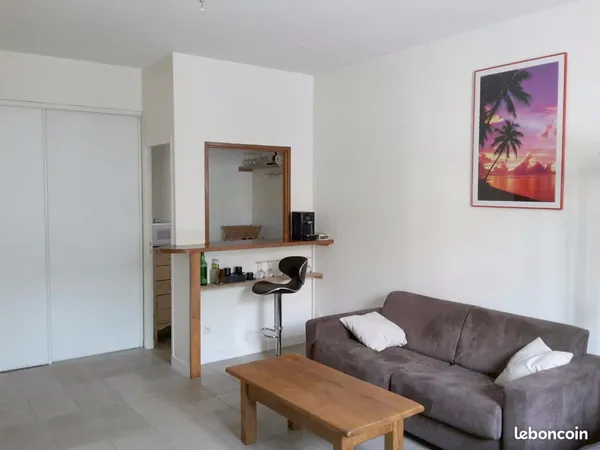 Studio 1 pièce 27 m²