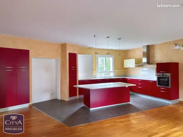 Maison 6 pièces 143 m²