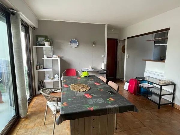 joli T2 Royan Pontaillac avec garage dernier étage proche des plages et Casino