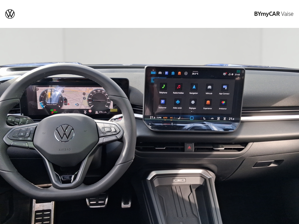 Volkswagen T-Roc 1.5 eTSI EVO2 Hybrid 150 ch DSG7 — photo 9