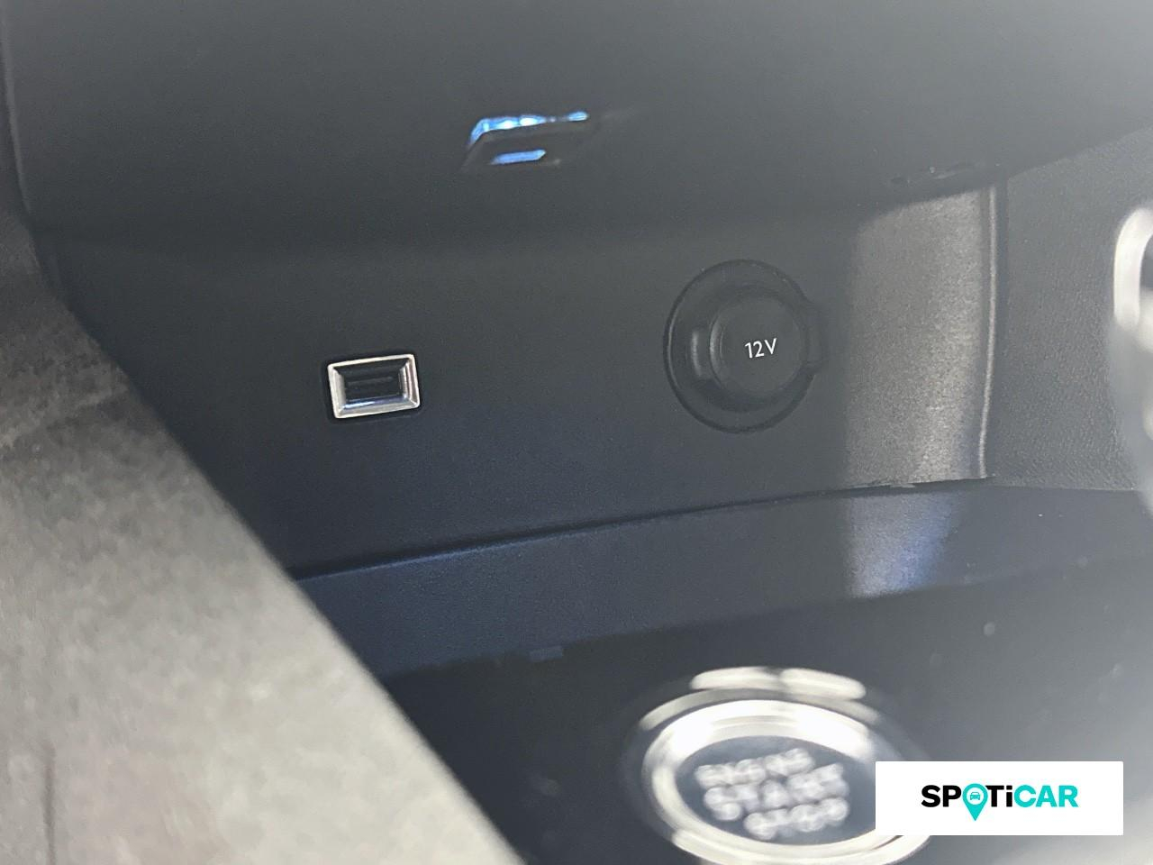 Peugeot 3008 hybrid 225ch roadtrip e-eat8 — photo 17