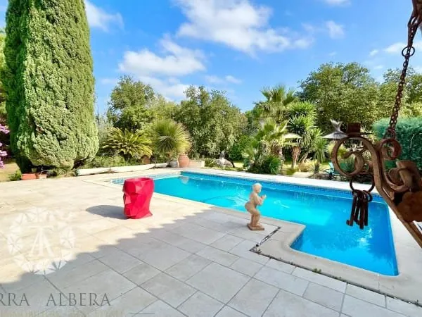 Villa 7 pièces 164 m²