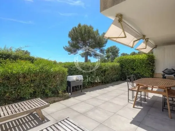 VILLENEUVE-LOUBET - DOMAINE DES HAUTS DE VAUGRENIER - 3 PIÈCES - RÉNOVÉ - TERRASSE 40 M²