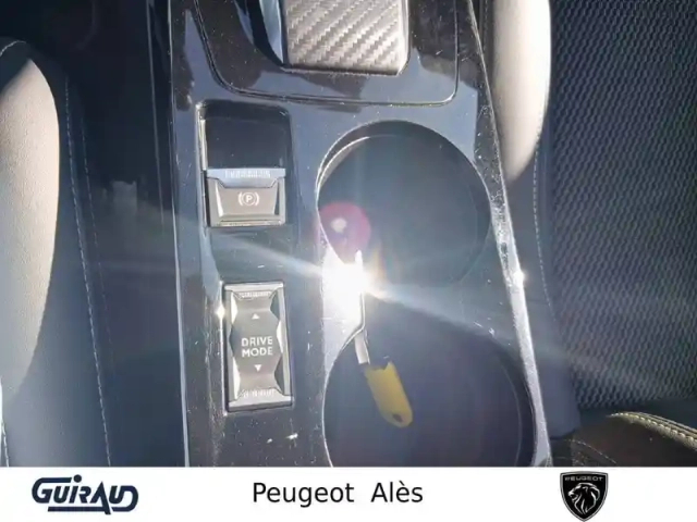 Peugeot 208 hybrid 136 e-dcs6 — photo 21