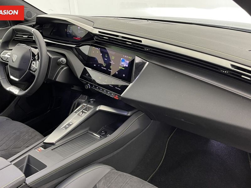 Peugeot 308 III 1.5 BlueHDi 130ch GT EAT8 — photo 8