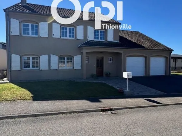 Maison 7 pièces 220 m²