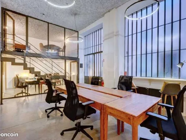 Bureaux 93 m²