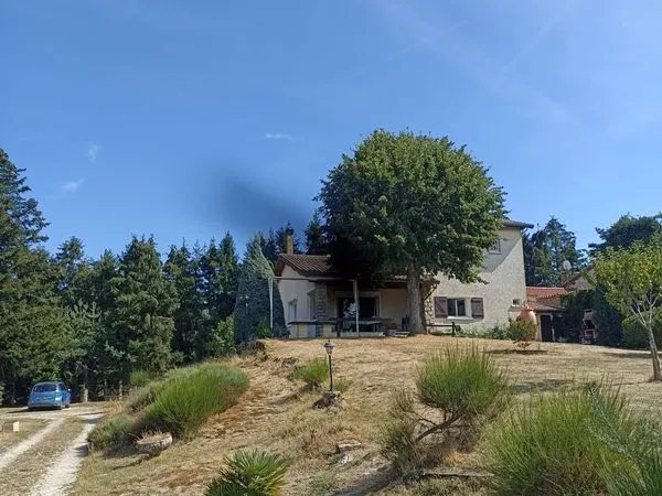 MAISON 6 PIECES 170m2