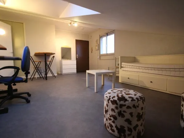 Loue studio étudiant meublé