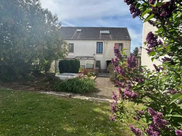 Maison 8 pièces 176 m²