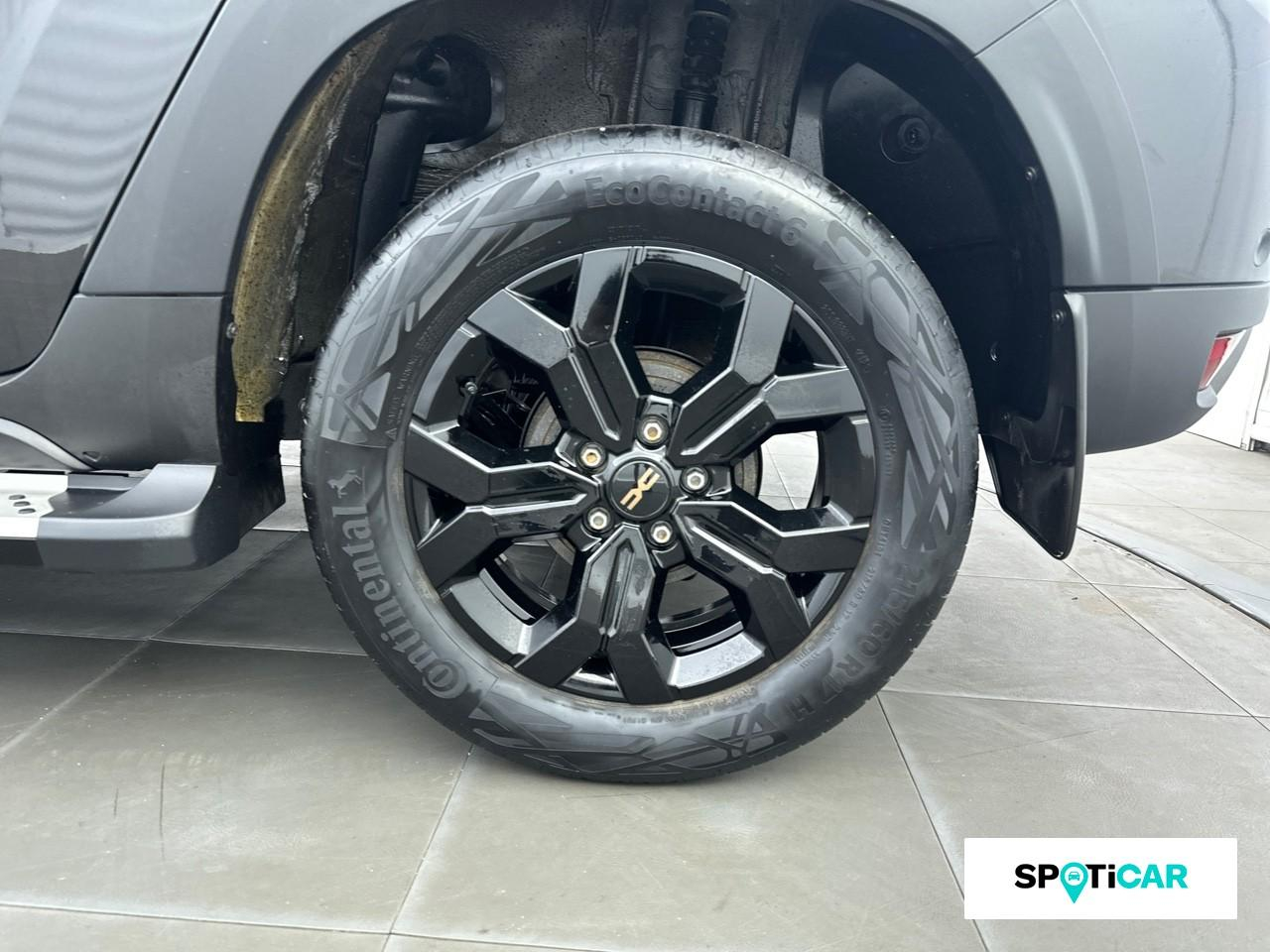 Dacia Duster 1.3 tce 150ch fap extreme 4x2 edc — photo 11