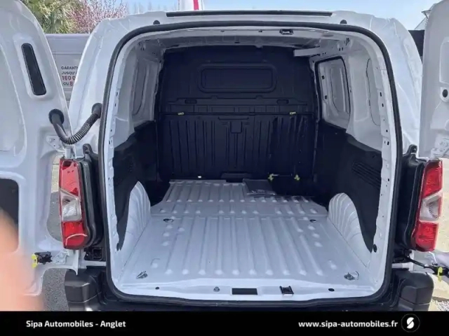 Fiat Doblo fourgon taille m 650 kg bluehdi 100 s&amp;s bvm6 — photo 6