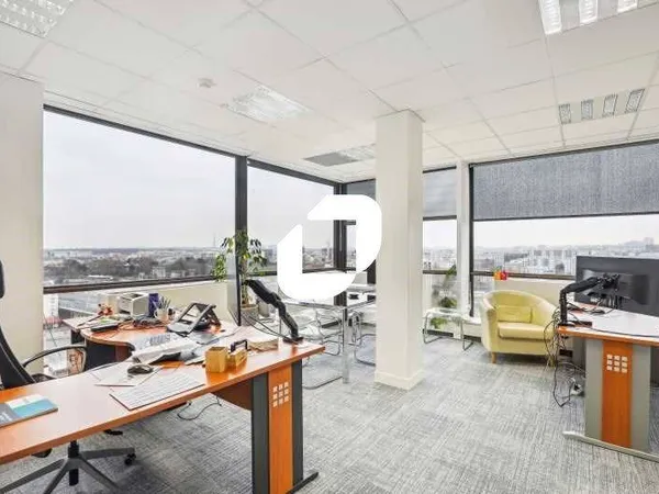 Bureaux 570 m²