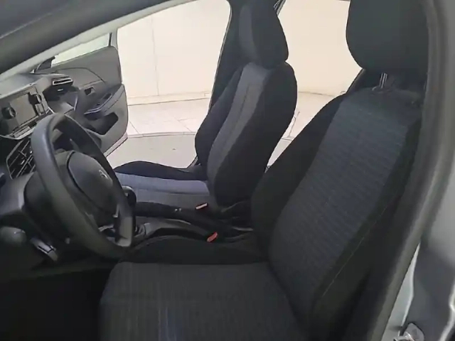 Peugeot 208 puretech 75 s&amp;s bvm5 — photo 11