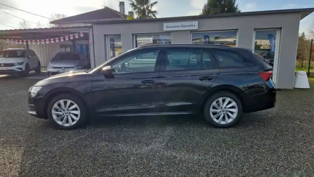 Skoda Octavia combi 2.0 tdi 150 ch scr dsg7 — photo 2