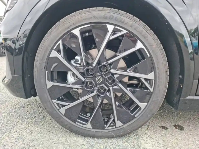 Renault Megane e-tech 220 ch autonomie confort — photo 9