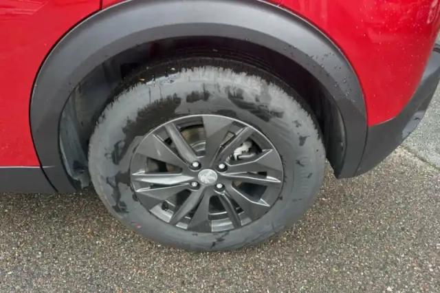 Peugeot 2008 moteur électrique 136 ch — photo 12