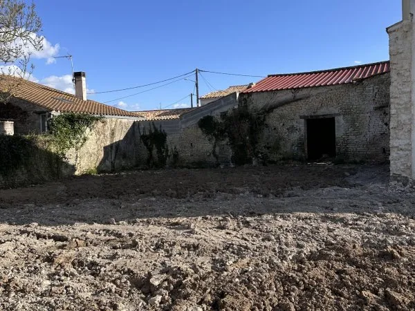 Terrain 60 m²