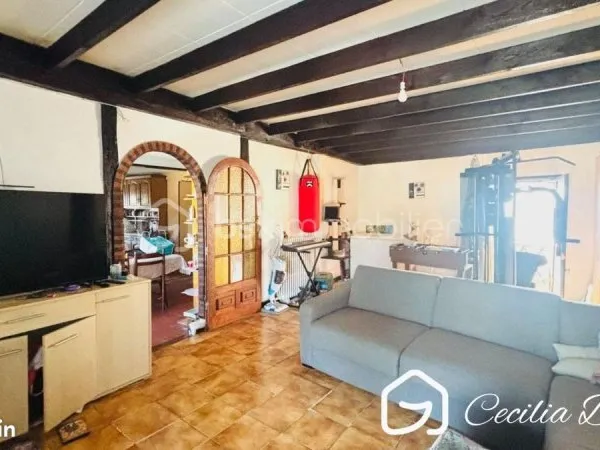 Maison 9 pièces 250 m²