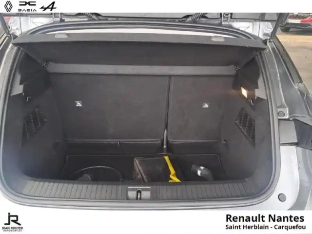 Renault Megane e-tech electric ev60 220ch equilibre super charge — photo 6
