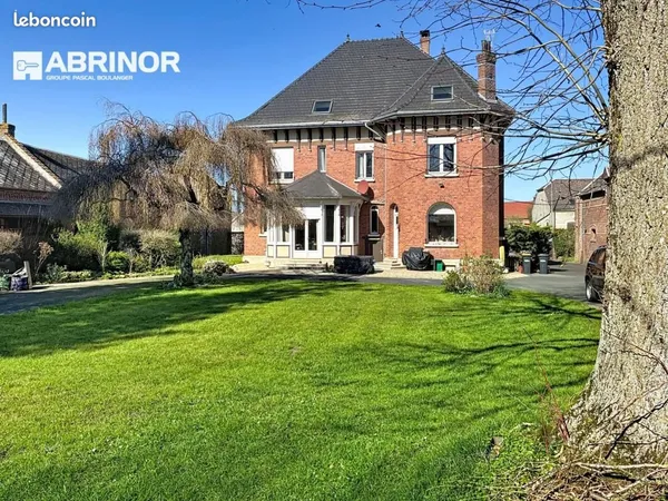 Maison 15 pièces 450 m²
