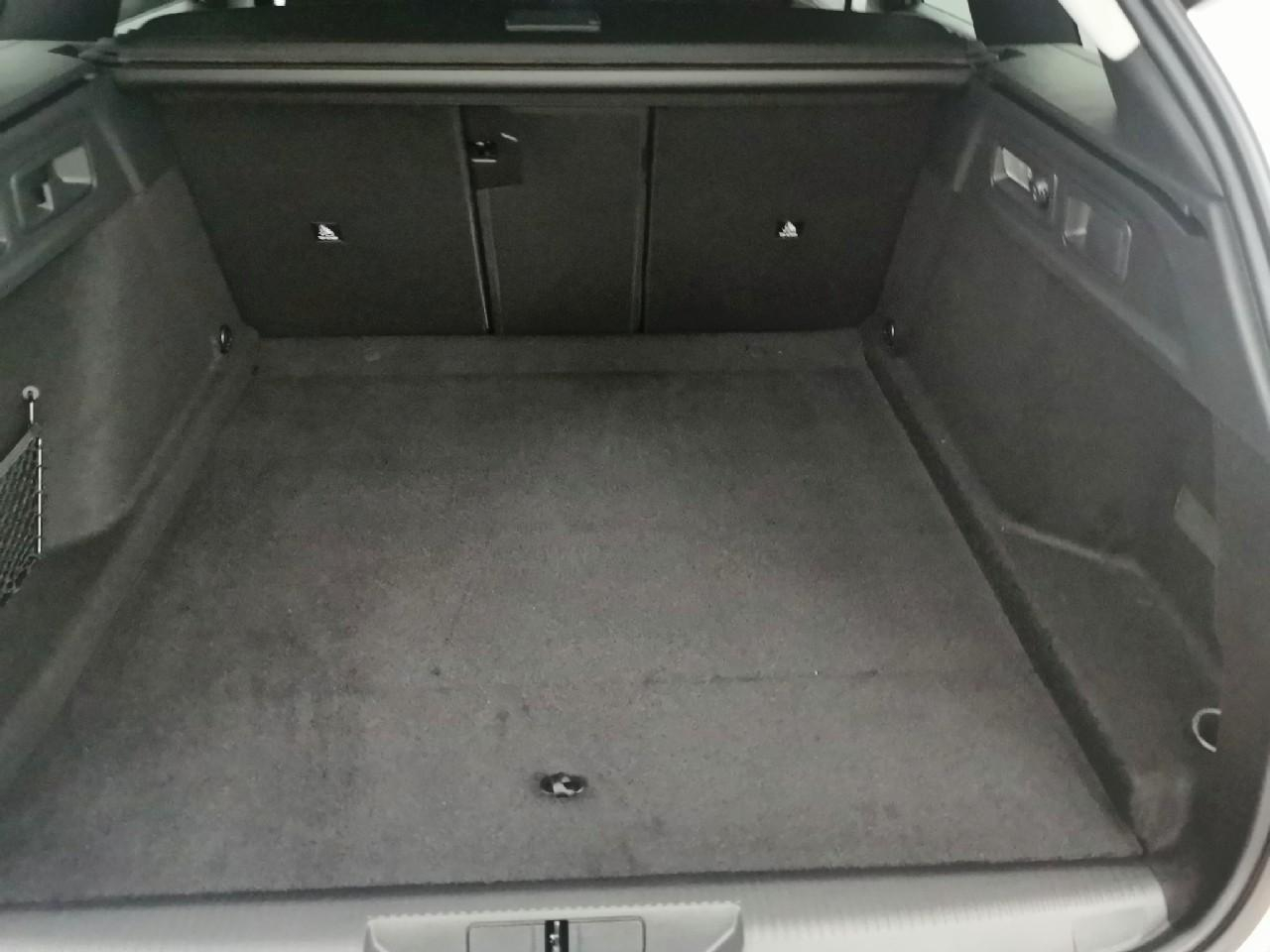 Peugeot 308 sw hybrid 145 e-dcs6 allure — photo 14