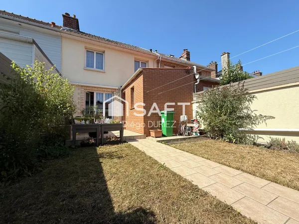 MAISON 4 CHAMBRES - 110m² - DOUBLE GARAGE - JARDIN