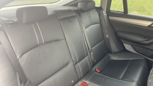 BMW X4 2 20D 190 - Xline – 2015 – 165851 km – Diesel – Boîte Automatique — photo 33