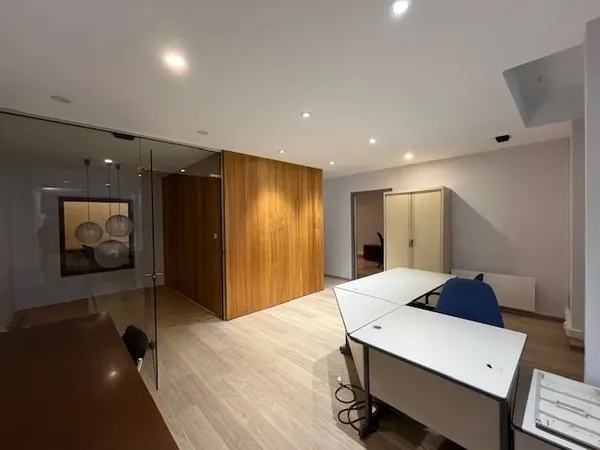 Bureaux 3 pièces 115 m²