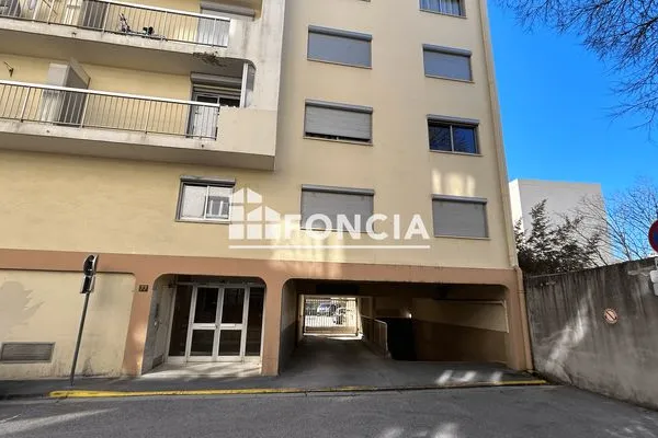 Stationnement Location Toulon 85€
