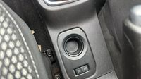 Dacia Duster 1.5 Blue dCi 115ch Prestige 4x2 - 20 — photo 32