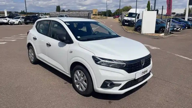 Dacia Sandero sce 65 — photo 24