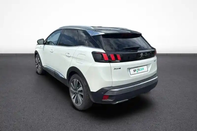 Peugeot 3008 hybrid4 300 e-eat8 — photo 35