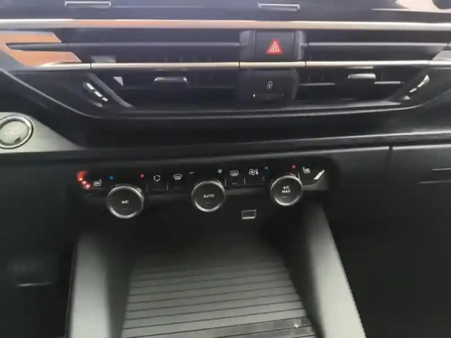 Citroën C5 x puretech 130 s&amp;s eat8 shine — photo 13