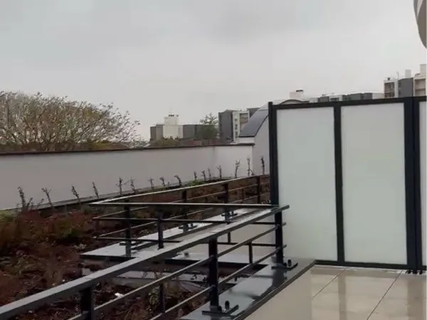 T3 neuf 61 m² + terrasse 19 m², parking, cave