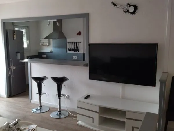 Bagnols sur ceze dans résidence sécurité a proximité de nbx commerces au 2eme etage appartement type