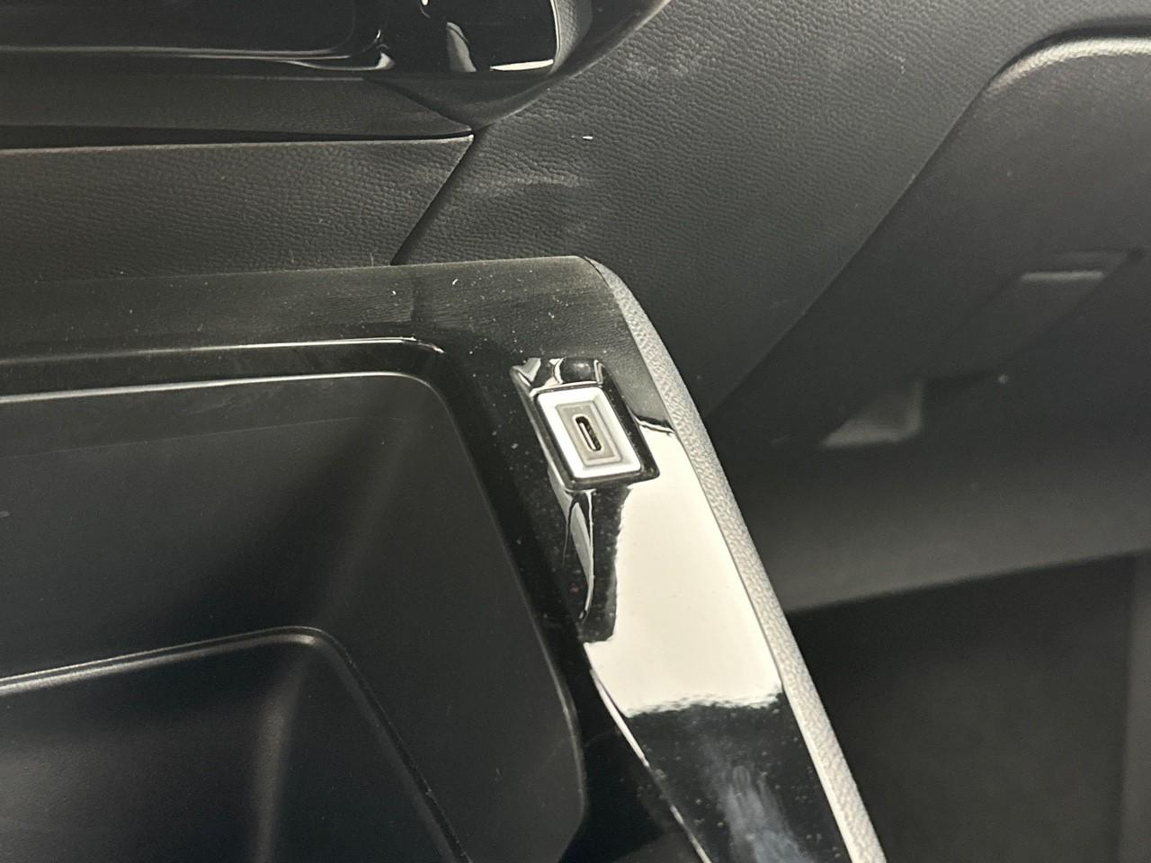 Peugeot 2008 100 s&s bvm6 style — photo 27