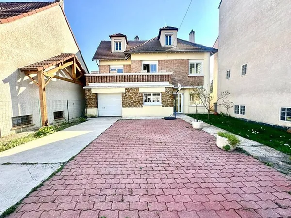 Maison 7 pièces 175 m²